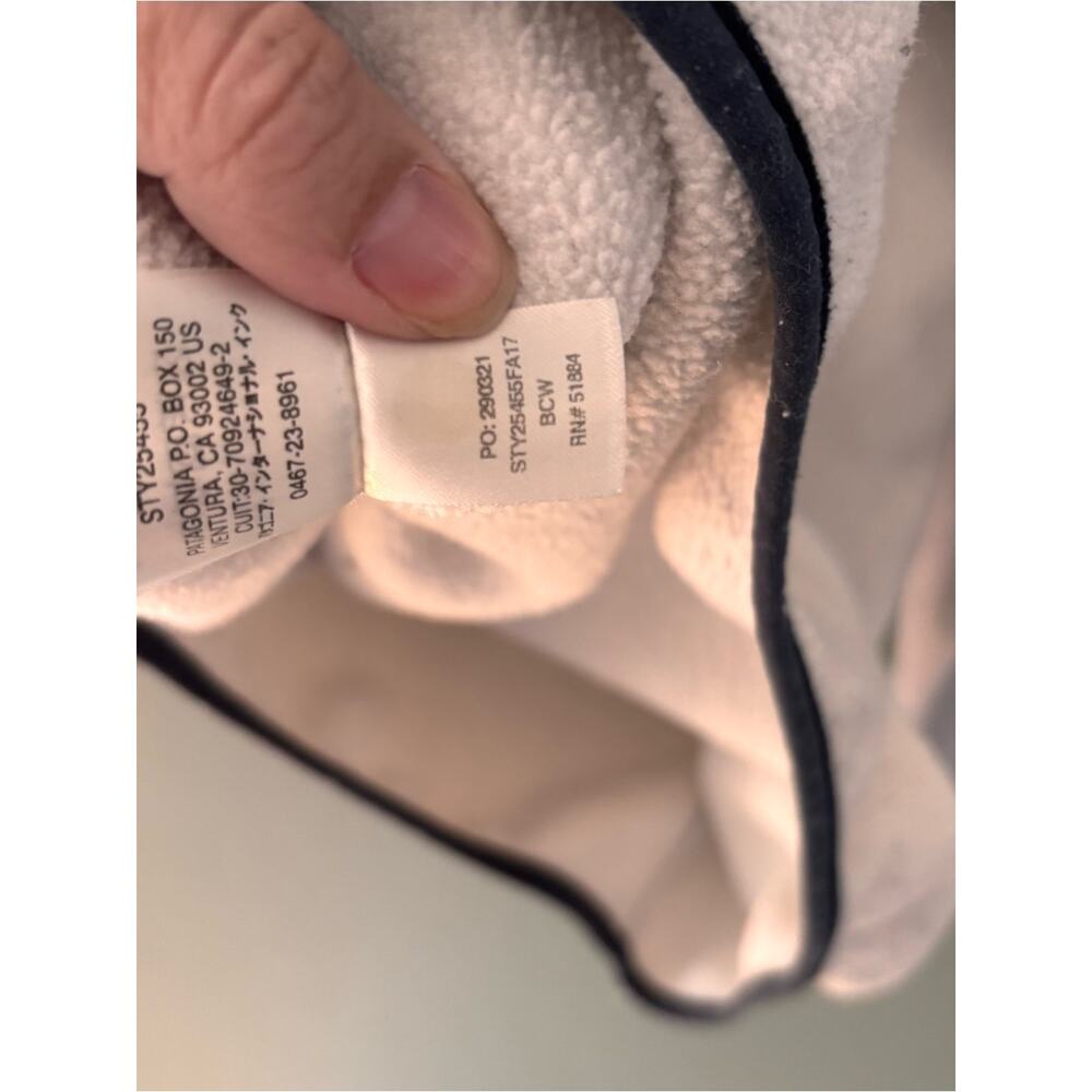 Patagonia Women's Lightweight Synchilla Fleece Pullover - Picture 4 of 4